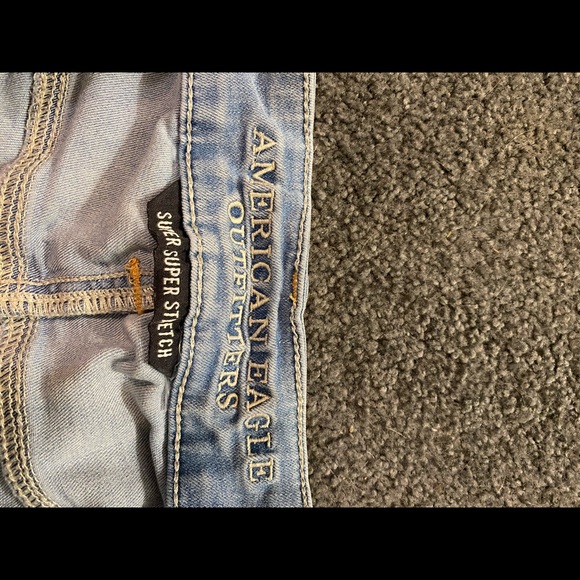 American Eagle Shorts - Picture 3 of 4